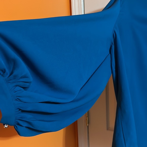 Woman blouse - Picture 7 of 9